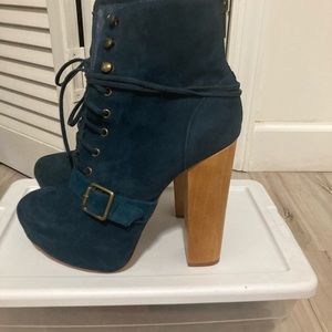 Steve Madden Suede Boots